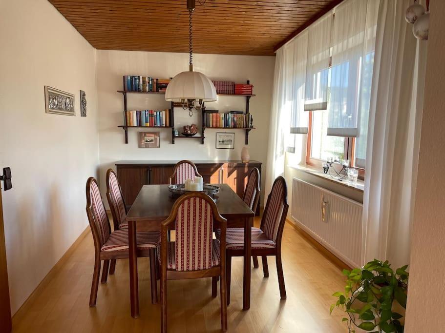 Appartement Leuchtbergblick Mit Terrasse Und Pkw Stellplatz *